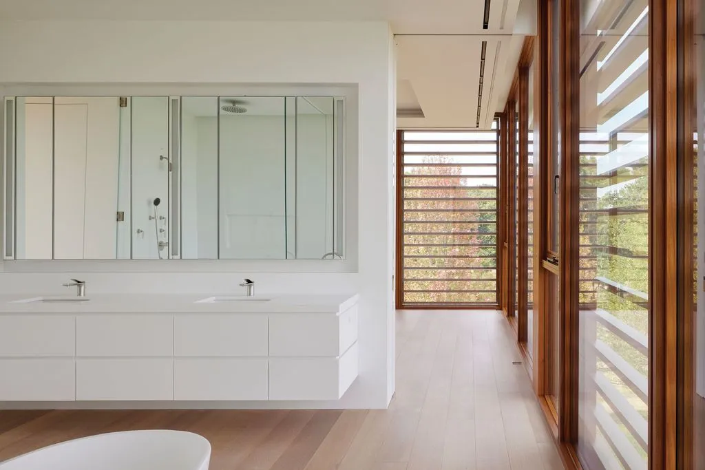 A Modern $29 Million Oceanfront Vision by Roger Ferris Hits the New York Market 12 31 The Brg A Breathtaking 29 Million Ocean View Masterpiece by Roger Ferris 12