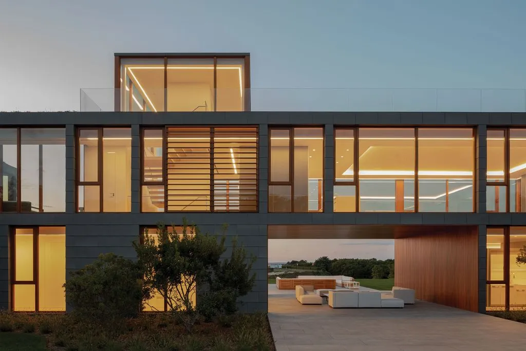 A Modern $29 Million Oceanfront Vision by Roger Ferris Hits the New York Market 7 31 The Brg A Breathtaking 29 Million Ocean View Masterpiece by Roger Ferris 3
