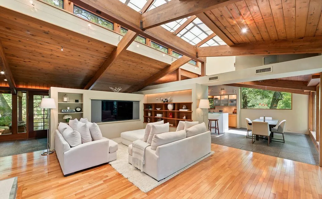 Extraordinary Connecticut Estate Showcasing Scenic Grounds and Refined Living for $14.995 Million 28 326–338 Stanwich Rd Spectacular Park Like Property with Expansive Grounds 25