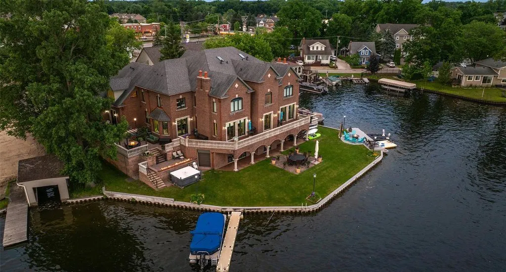 Stunning Lakefront Retreat in Michigan Hits the Market for $4.9 Million 7 328 S Broadway St A Stunning Luxury Lakefront Residence 4