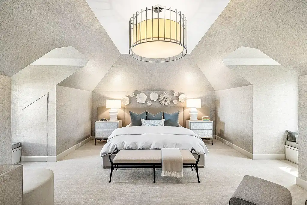 Spectacular $14 Million Waterfront Estate in Gulf Stream with 150 Feet of Intracoastal Frontage Hits the Market 15 Luxury waterfront estate at 3300 Polo in Gulf Stream Florida with Intracoastal views and tropical landscaping