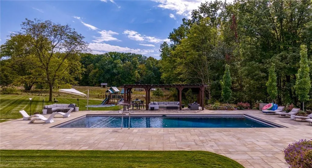 $7.995M Ohio Mountain Modern Masterpiece Offers 43+ Acres of Total Privacy 20 332 Timberidge Trl A Breathtaking Private Estate 26