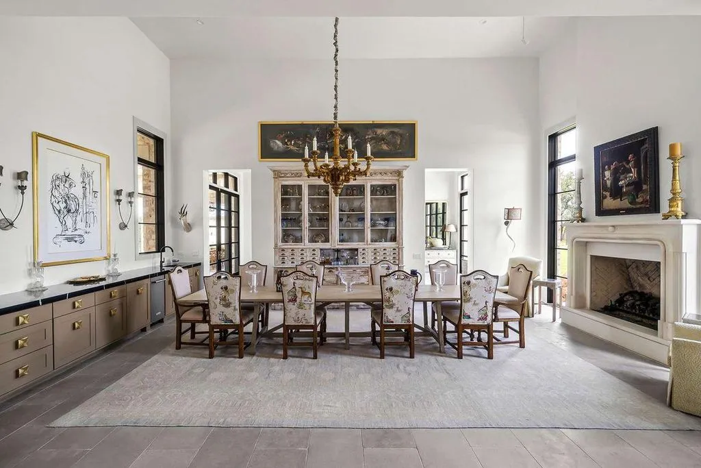 Sophisticated Texas Estate Designed for Modern Luxury Lists for $7.495M 12 371 Achtzehn Rd A Stunning 2023 Luxury Estate 13
