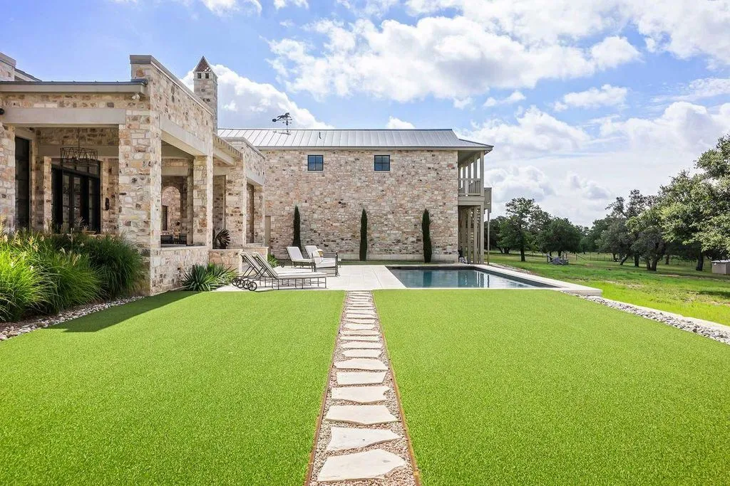 Sophisticated Texas Estate Designed for Modern Luxury Lists for $7.495M 27 371 Achtzehn Rd A Stunning 2023 Luxury Estate 22