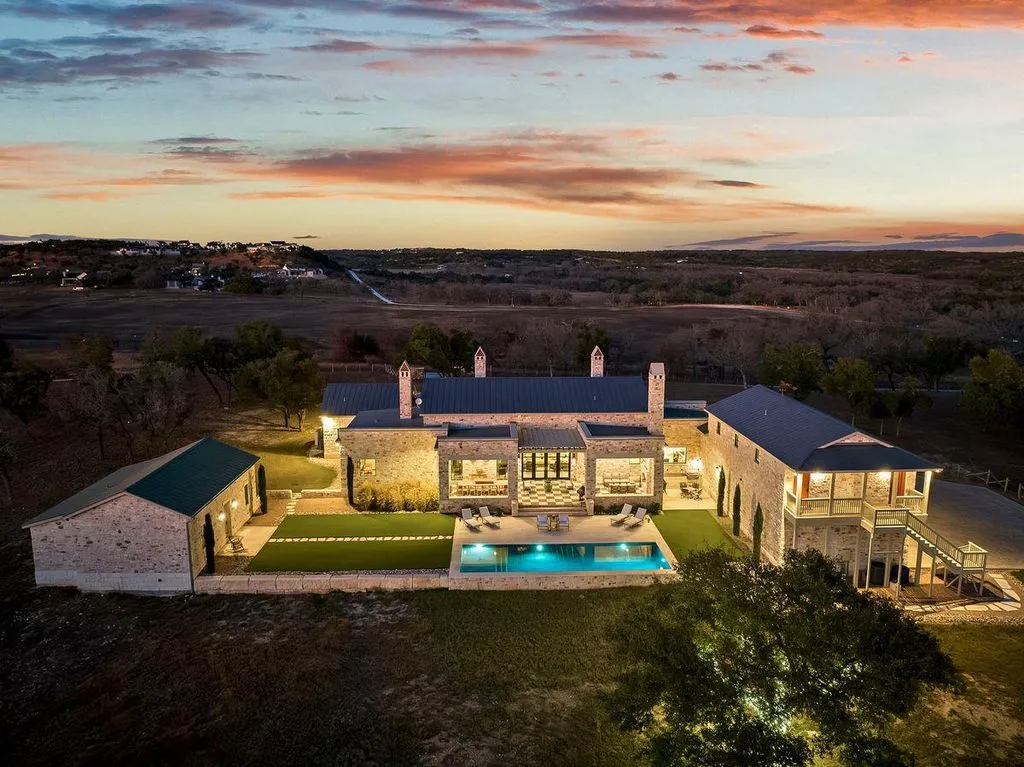 Sophisticated Texas Estate Designed for Modern Luxury Lists for $7.495M 29 371 Achtzehn Rd A Stunning 2023 Luxury Estate 26