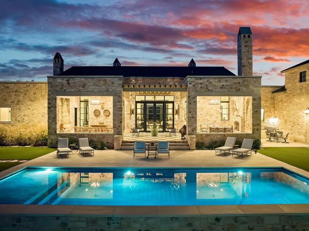 Sophisticated Texas Estate Designed for Modern Luxury Lists for $7.495M 7 371 Achtzehn Rd A Stunning 2023 Luxury Estate 6