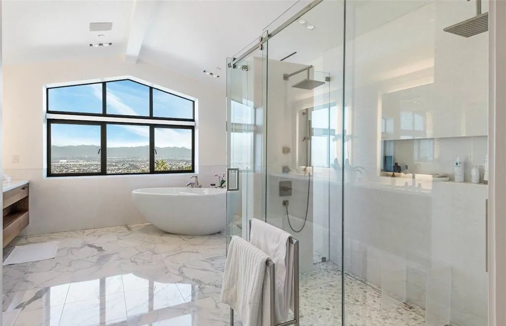 A Striking California Ranch Designed by Criss Gunderson Lists for $19.8M 11 38 Saddleback Rd Delivers Breathtaking Contemporary Elegance 13