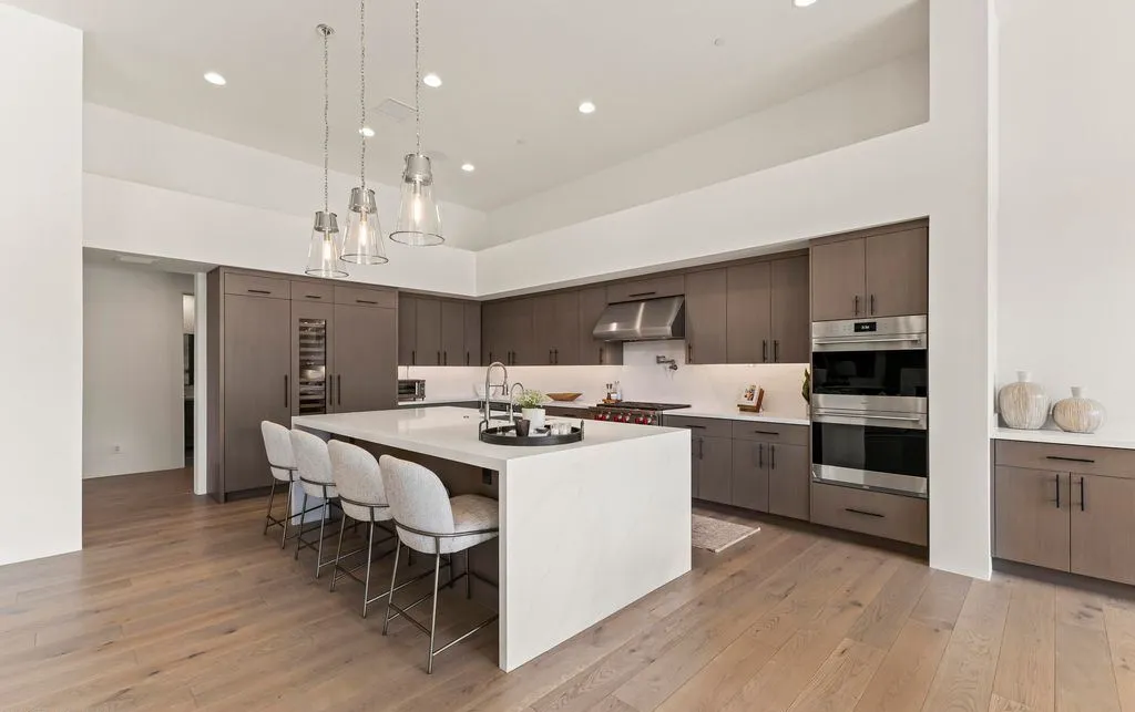 Striking Modern Residence in Arizona Offers Unmatched Desert Mountain Views for $5.75M 14 39870 N 98TH Way An Extraordinary Arizona Retreat Framed by Panoramic Desert Scenery 14