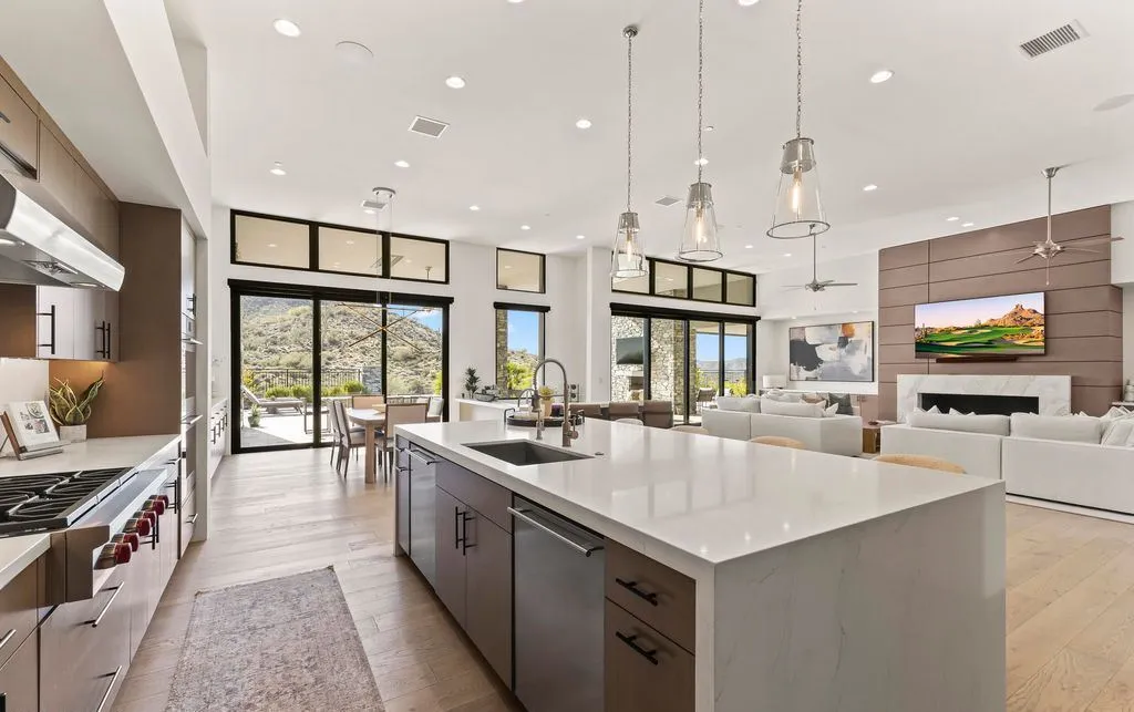 Striking Modern Residence in Arizona Offers Unmatched Desert Mountain Views for $5.75M 16 39870 N 98TH Way An Extraordinary Arizona Retreat Framed by Panoramic Desert Scenery 16