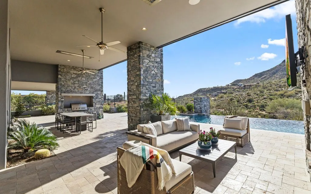 Striking Modern Residence in Arizona Offers Unmatched Desert Mountain Views for $5.75M 23 39870 N 98TH Way An Extraordinary Arizona Retreat Framed by Panoramic Desert Scenery 23