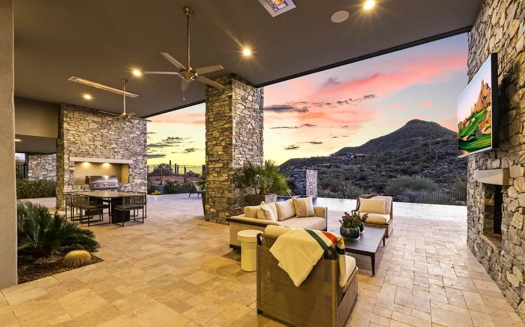 Striking Modern Residence in Arizona Offers Unmatched Desert Mountain Views for $5.75M 7 39870 N 98TH Way An Extraordinary Arizona Retreat Framed by Panoramic Desert Scenery 7