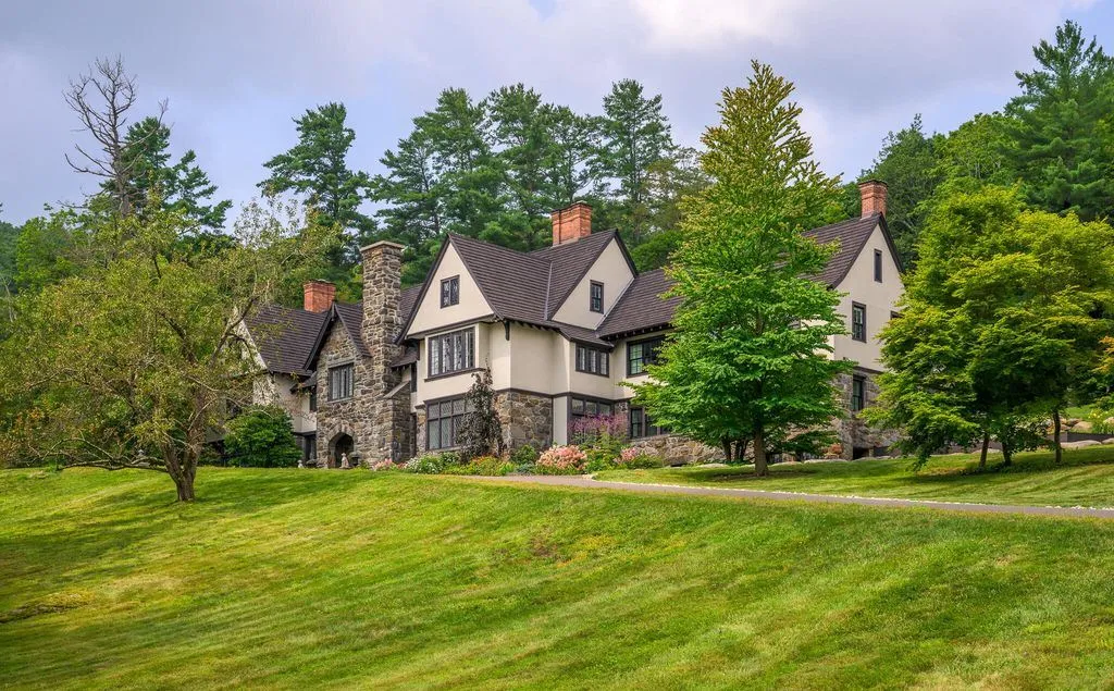Exquisite Massachusetts Estate Featuring Timeless Grandeur Hits the Market for $7.975 Million 5 399 Under Mountain Rd Stunning Massachusetts Property 1