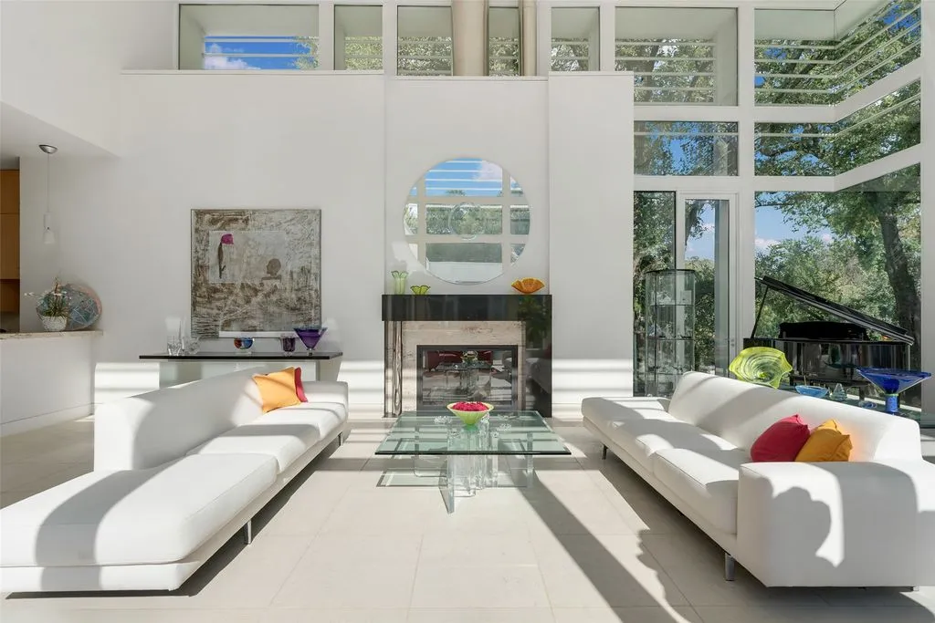 Stunning 3.38-Acre Estate in Dallas Asks $9.15 Million 9 4130 Cochran Chapel Rd Stunning 3.38 Acre Estate 10