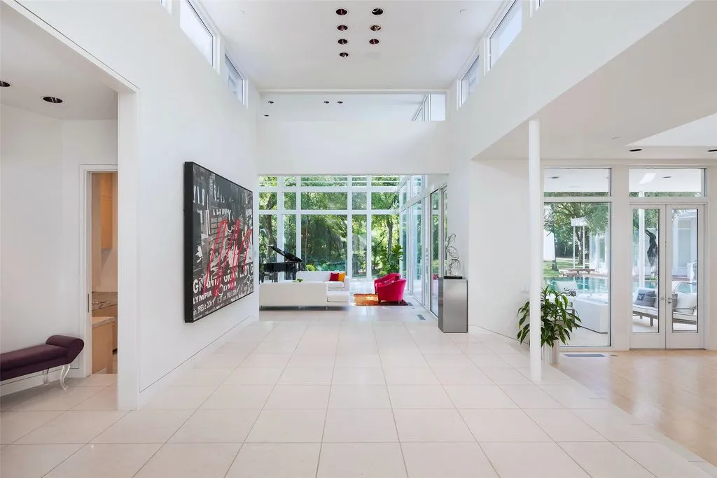 Stunning 3.38-Acre Estate in Dallas Asks $9.15 Million 7 4130 Cochran Chapel Rd Stunning 3.38 Acre Estate 7