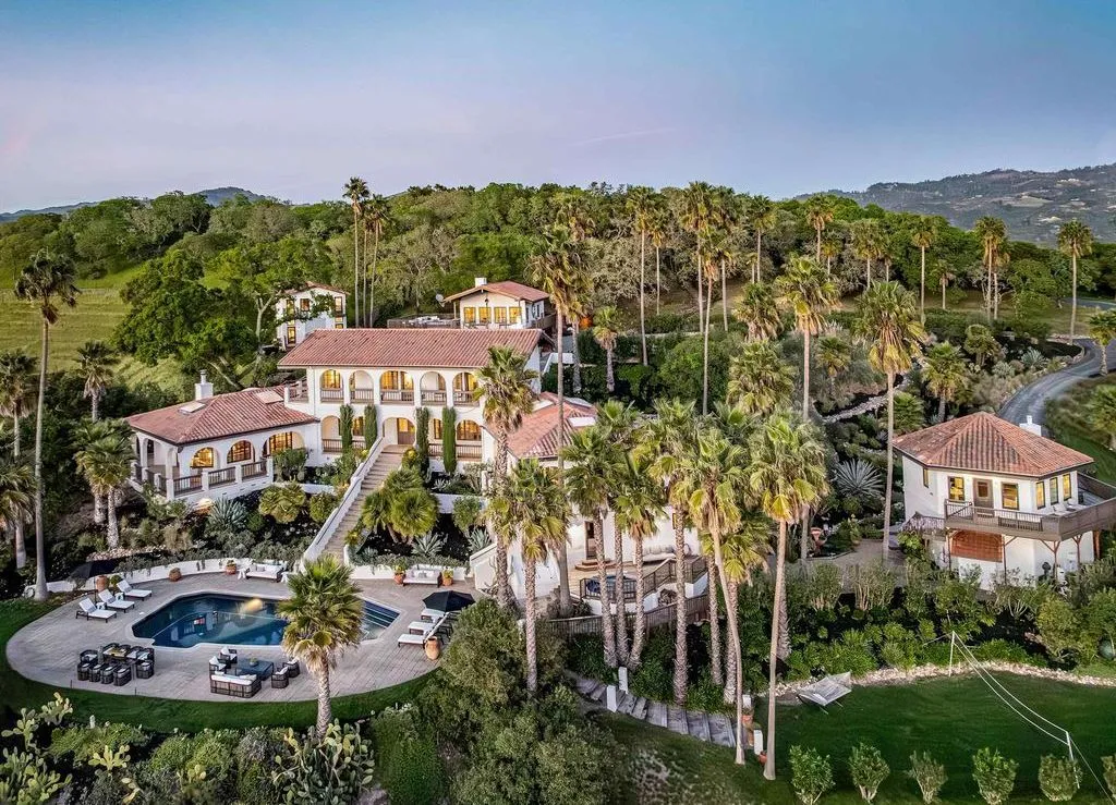 Villa Montebella: A Versatile California Estate for Living or Vacationing Asks $11.249 Million 27 4377 Warm Springs Rd — Breathtaking Luxury Retreat and Vacation Haven 23
