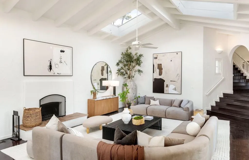 Villa Montebella: A Versatile California Estate for Living or Vacationing Asks $11.249 Million 8 4377 Warm Springs Rd — Breathtaking Luxury Retreat and Vacation Haven 5