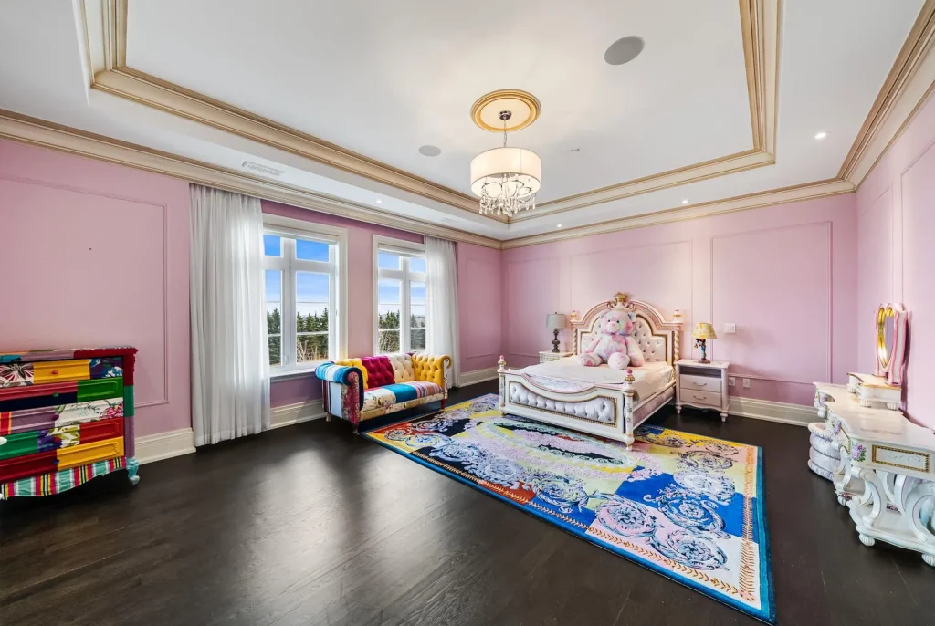 Breathtaking Château Estate with Panoramic Views Hits the Market in Canada for C$11.8M 17 45 Kensington Dr Extraordinary French Chateau Inspired Estate 15