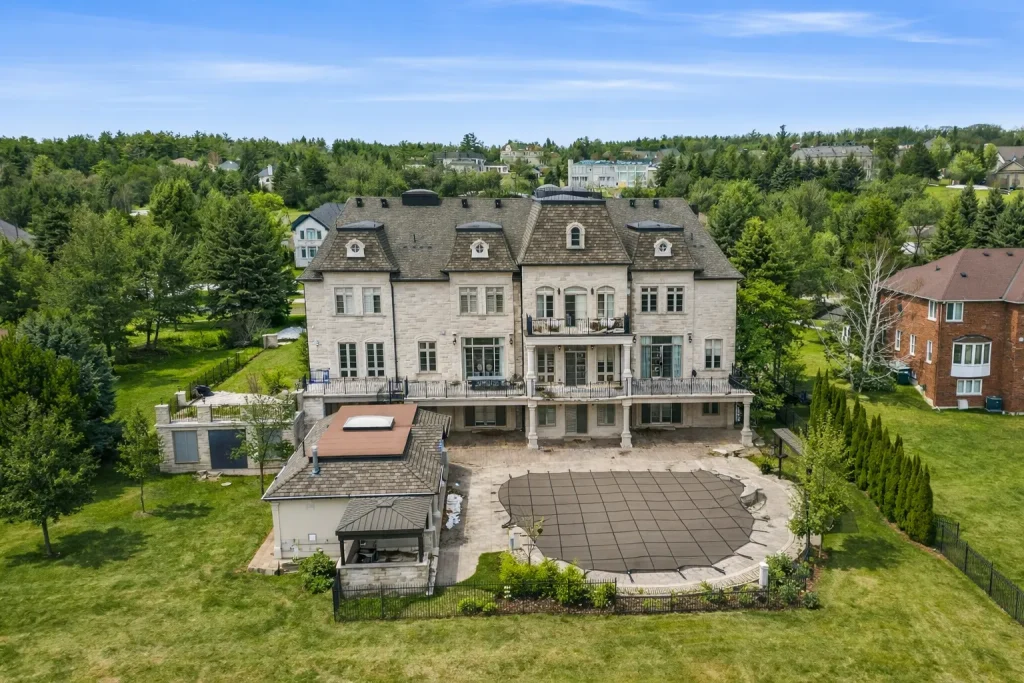 Breathtaking Château Estate with Panoramic Views Hits the Market in Canada for C$11.8M 27 45 Kensington Dr Extraordinary French Chateau Inspired Estate 20 1