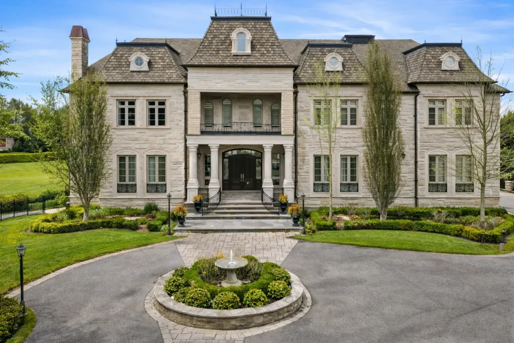 Breathtaking Château Estate with Panoramic Views Hits the Market in Canada for C$11.8M 23 45 Kensington Dr Extraordinary French Chateau Inspired Estate 4
