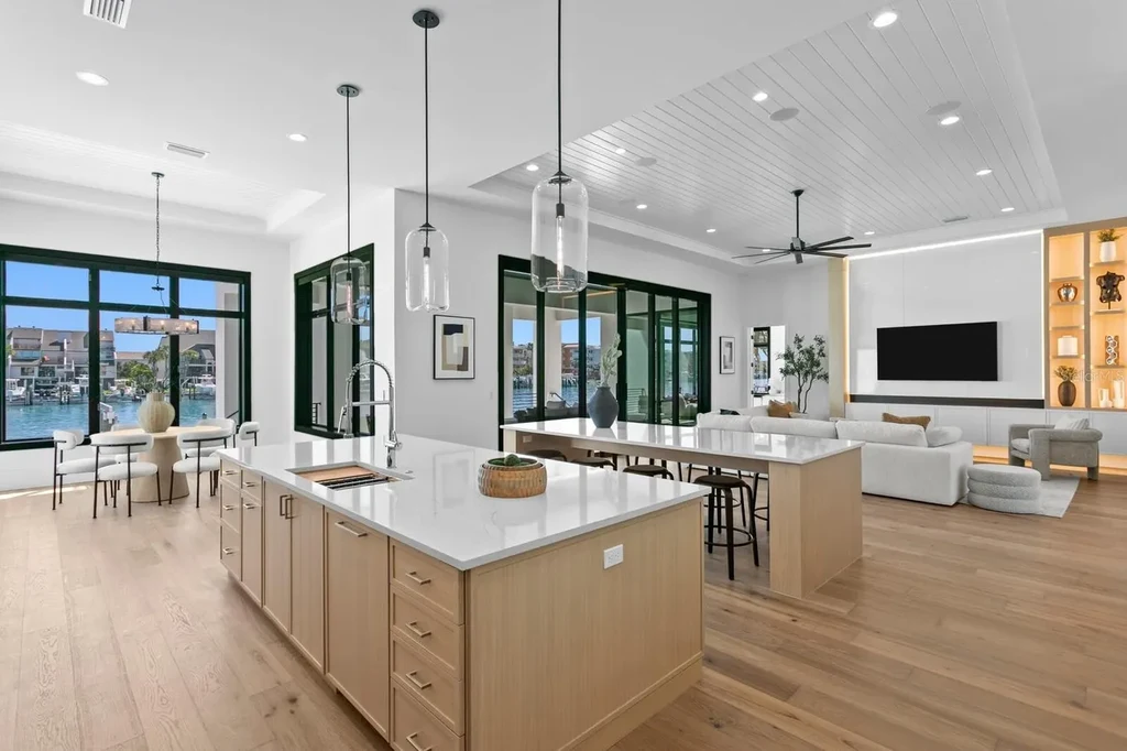 $8.95M Spectacular Waterfront Estate in Saint Petersburg Showcasing Ultimate Gulf-Access Luxury Living 8 Luxury waterfront exterior of 500 Barcelona Dr, a premier home in Saint Petersburg for sale with private dock