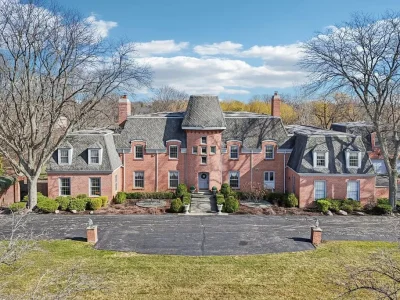 Luxury McIntosh Estate in Illinois with Expansive Living and Versatility Offered at $2.25 Million 1 545 Windsor Rd Stunning Property Delivering Expansive Living and Versatility 1