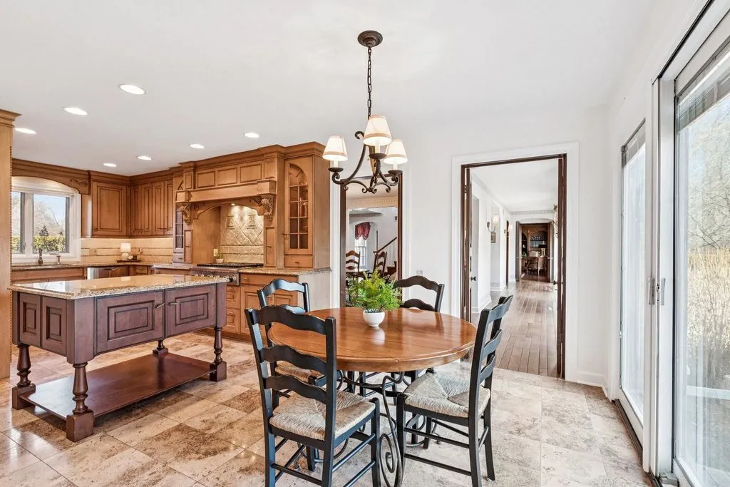 Luxury McIntosh Estate in Illinois with Expansive Living and Versatility Offered at $2.25 Million 15 545 Windsor Rd Stunning Property Delivering Expansive Living and Versatility 11