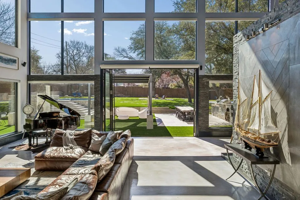 Luxury Texas Home Blending Privacy, Style, and Indoor-Outdoor Living for $4.433M 9 6766 Northaven Rd Stunning Texas Estate Offering Privacy and Exceptional Indoor Outdoor Living 10