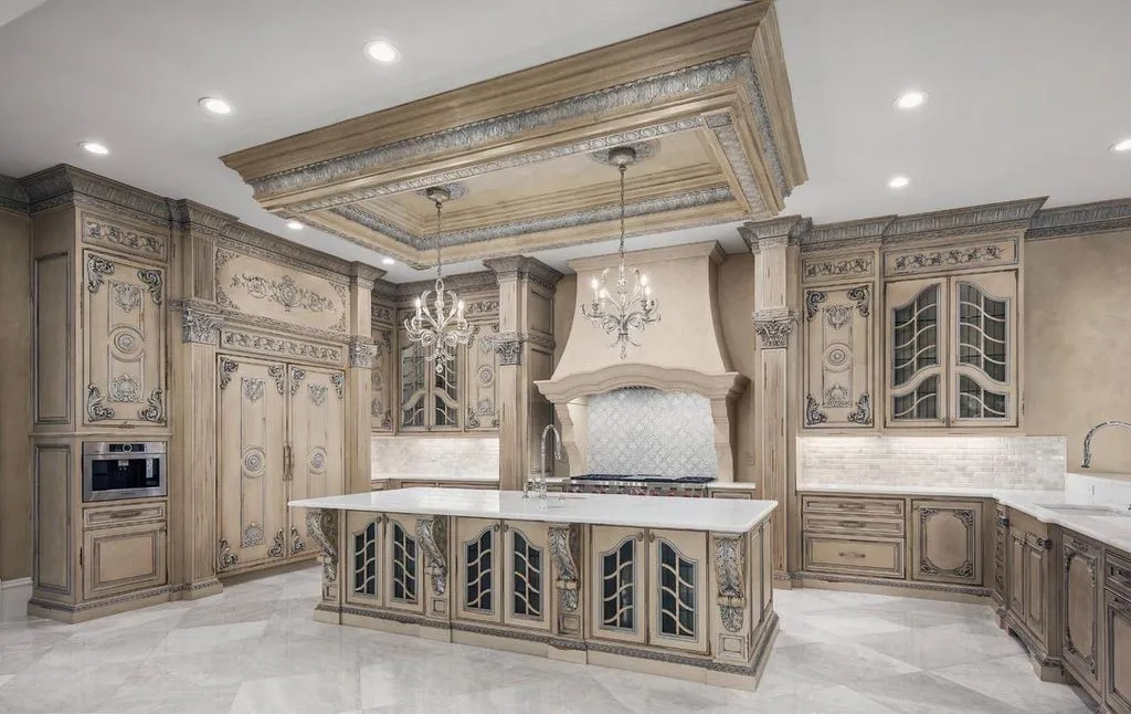 Magnificent Virginia Estate Built with Extraordinary Craftsmanship Lists for $35 Million 13 9412 Mafi Ct Exceptional Virginia Estate Showcasing World Class Architecture 11