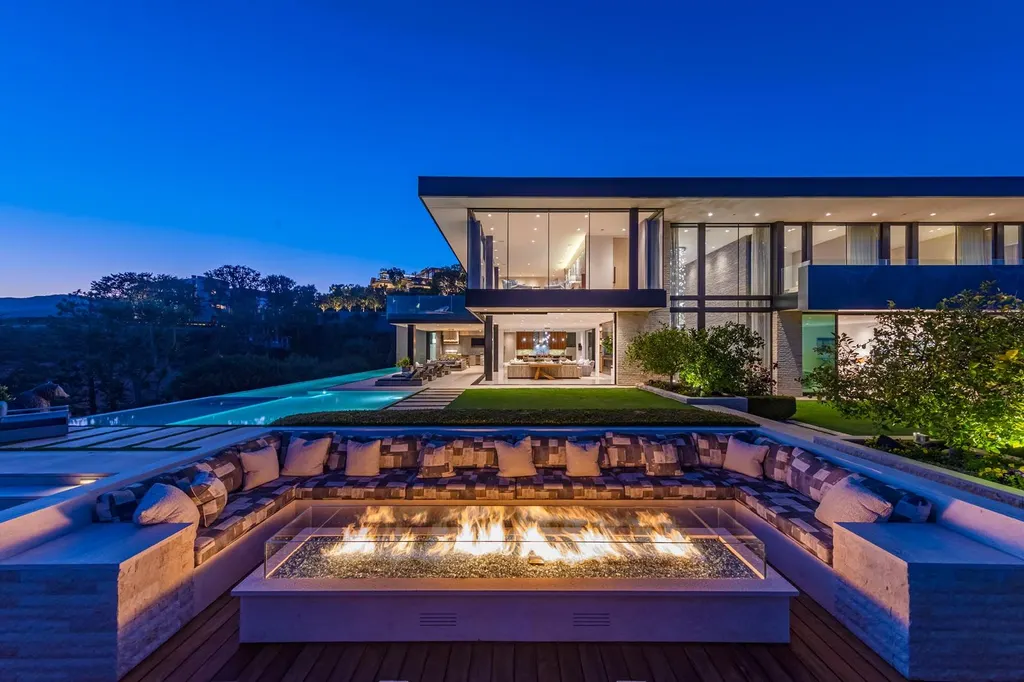 Casale House by McClean Design, A Contemporary Hillside Residence Embracing Ocean Views and Indoor–Outdoor Living 3 Casale House by McClean Design, A Contemporary Hillside Residence Embracing Ocean Views and Indoor–Outdoor Living