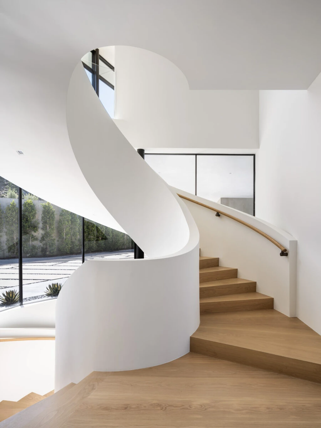 Crestwood Residence by Landry Design Group, A Refined Hillside Estate Balancing Modern Luxury and Timeless Elegance 4 Crestwood Residence by Landry Design Group, A Refined Hillside Estate Balancing Modern Luxury and Timeless Elegance