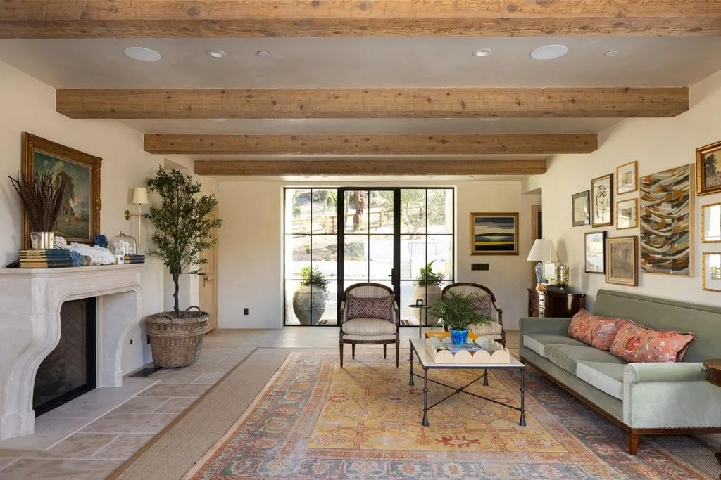 A Sophisticated $11.995 Million California Estate Designed for Inspired Entertaining 8 Inside 10 Encina Dr — A Stunning 11.995 Million Masterpiece of Refined Luxury 7