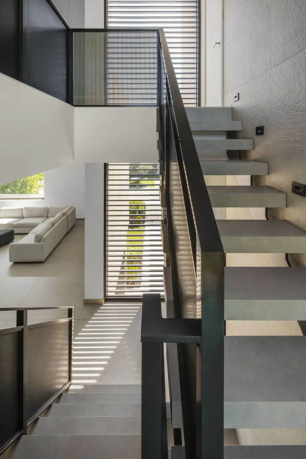 Miami Drift House by KUBE Architecture, A Resilient Modern Home Floating Above the Tropics 9 Miami Drift House by KUBE Architecture, A Resilient Modern Home Floating Above the Tropics