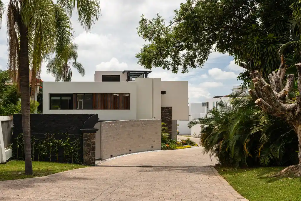 Sion House by MARRO Arquitectos, A Sanctuary of Unity, Light, and Enduring Living 2 Sion House by MARRO Arquitectos A Sanctuary of Unity Light and Enduring Living 6