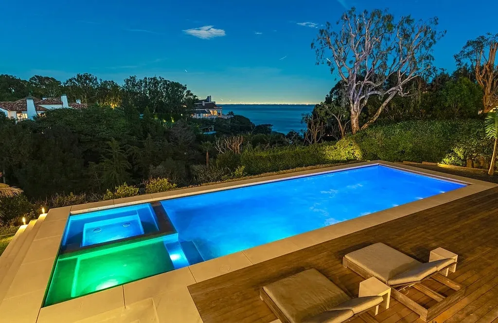 Most Expensive Homes in Malibu: 10 Trophy Listings Redefining Pricing Power 19 Malibu luxury pool with ocean views at 28827 Grayfox Street
