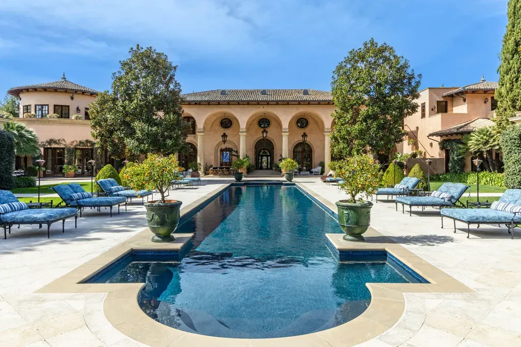 Most Expensive Homes in Los Angeles 3 resort style swimming pool and landscaped garden at beverly park estate los angeles