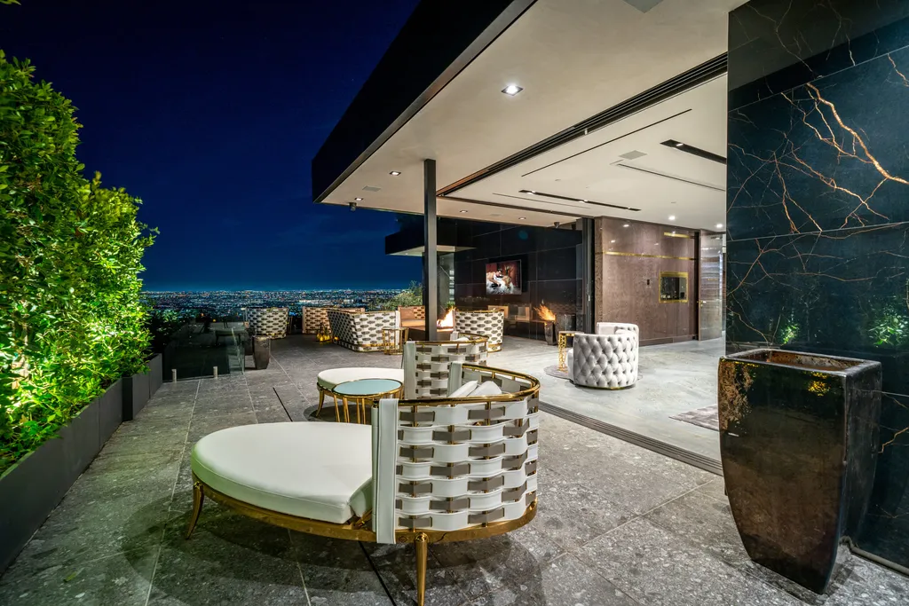 Most Expensive Homes in California 20 california-luxury-home-bel-air-la-fin-outdoor-lounge-night