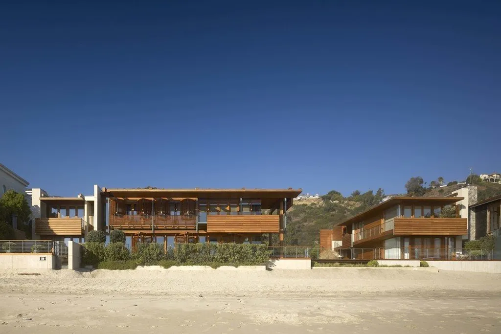 Most Expensive Homes Ever Sold in California 20 Oceanfront Malibu estate on Carbon Beach with direct access to the sand and modern coastal design