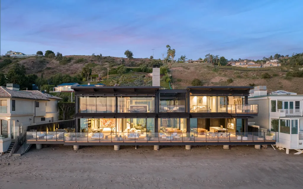Oceanfront Mansions in California: The Ultimate Scarcity Play in American Luxury Real Estate 3 Luxury home on Carbon Beach Malibu also known as Billionaire Beach