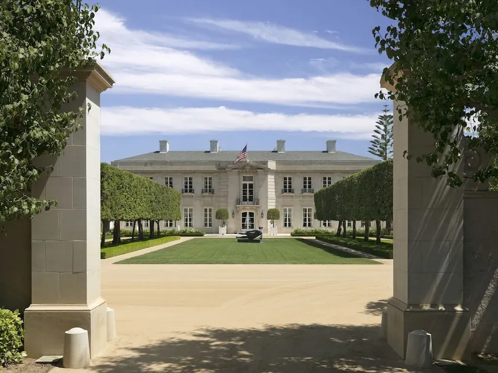 Most Expensive Homes Ever Sold in California 15 Symmetrical front garden view leading to Chartwell Estate main facade in Bel Air