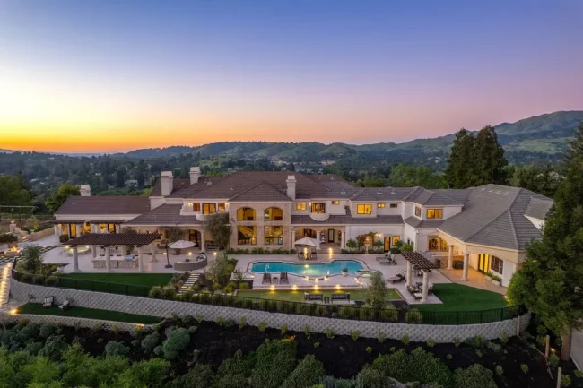 A Hilltop Estate in Danville That Defines a Different Kind of Luxury