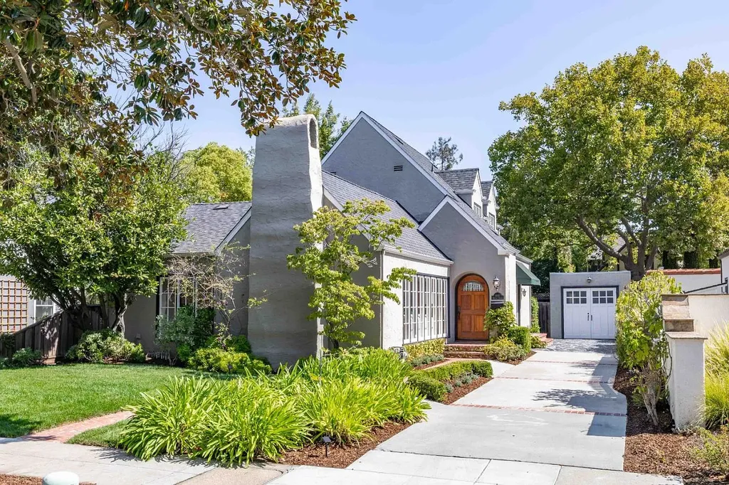 What Drives Luxury Home Prices in California 3 Palo Alto luxury home 1641 Portola Ave fast sale