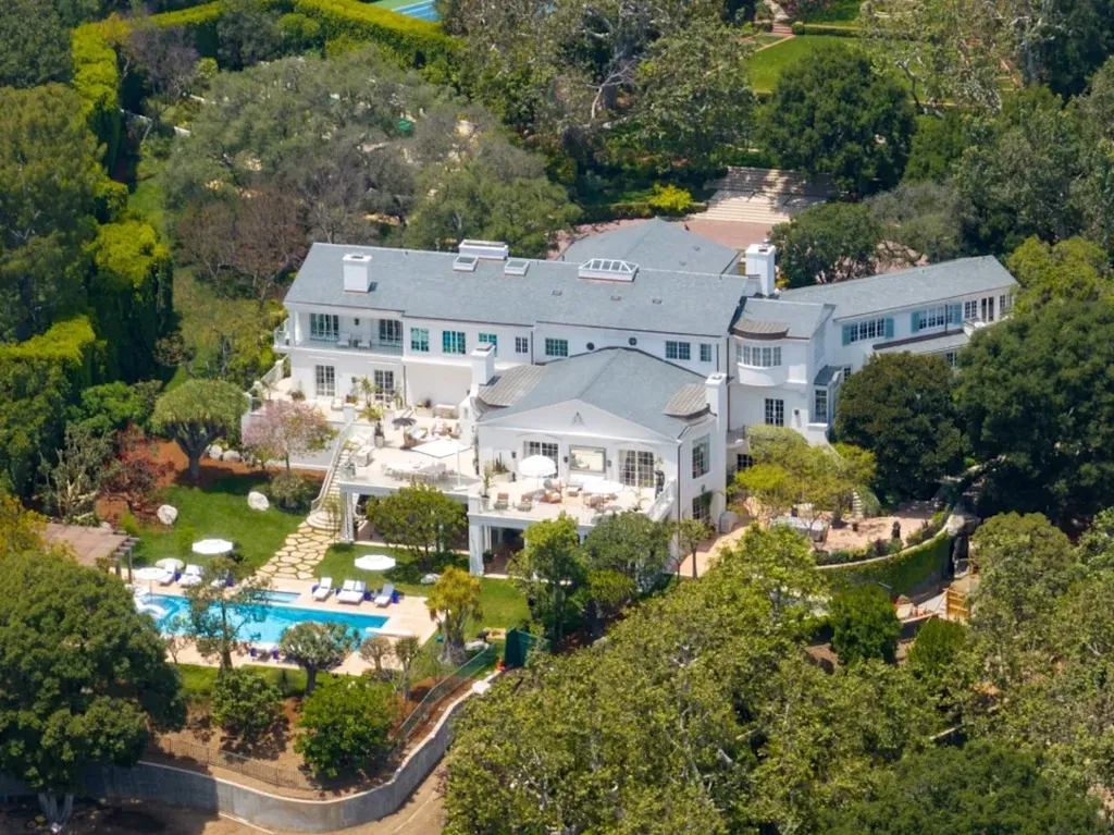 Most Expensive Homes Ever Sold in California 12 Aerial view of Warner Estate in Beverly Hills showing large private grounds and classic mansion layout