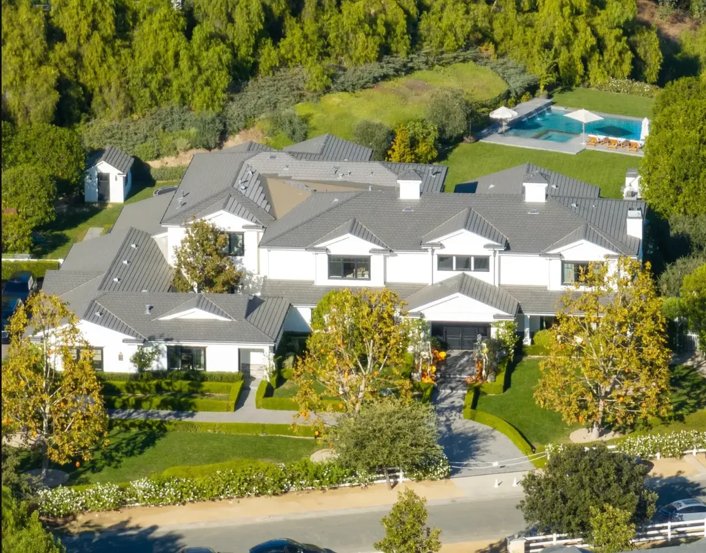 Celebrity Homes in California: Power, Pricing, and the Reality Behind the Headlines 5 Kylie Jenner Hidden Hills mansion luxury home California aerial view estate