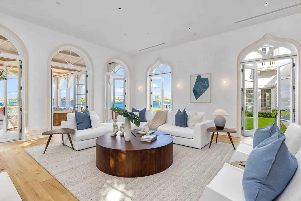 Casa del Ensueños: One of Palm Beach's Greatest Historic Estates Returns After a Landmark Renovation for $157 Million 9 Casa del Ensuenos Greatest historic estate at 800 S County Rd Palm Beach FL 21