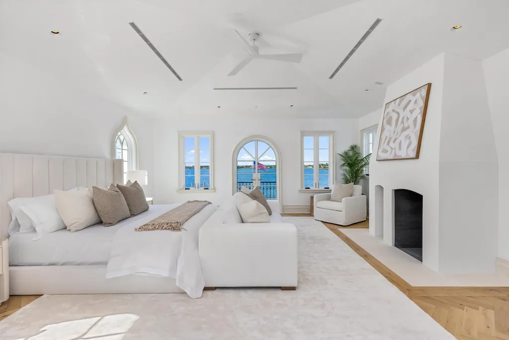 Casa del Ensueños: One of Palm Beach's Greatest Historic Estates Returns After a Landmark Renovation for $157 Million 11 Casa del Ensuenos Greatest historic estate at 800 S County Rd Palm Beach FL 23