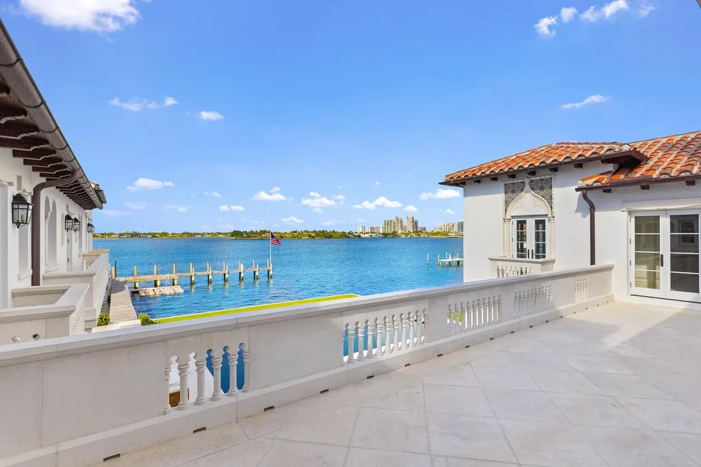 Casa del Ensueños: One of Palm Beach's Greatest Historic Estates Returns After a Landmark Renovation for $157 Million 13 Casa del Ensuenos Greatest historic estate at 800 S County Rd Palm Beach FL 25