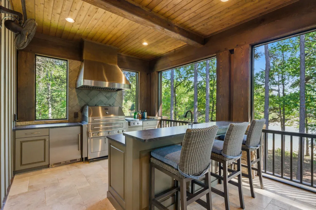 American Craftsman Lodge on Lake Norman Offers Resort-Style Waterfront Living for $7.1 Million 11 Resort Style Waterfront home at 171 White Horse Dr Mooresville NC 16