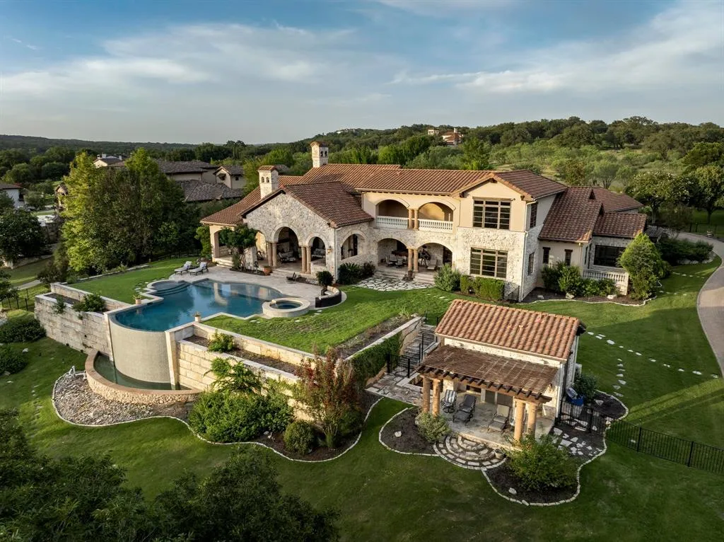 $13 Million Lake Austin Estate Offers 280 Feet of Waterfront and One of the City's Most Extraordinary Private Docks 1 13322 Shore Vista Dr Austin TX 7873204