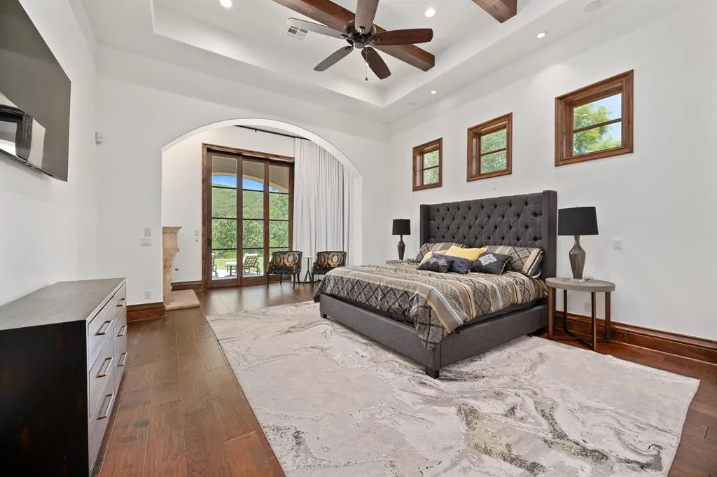 $13 Million Lake Austin Estate Offers 280 Feet of Waterfront and One of the City's Most Extraordinary Private Docks 10 13322 Shore Vista Dr Austin TX 7873218