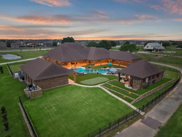 $5.75 Million Texas Estate on 10 Acres Redefines Private Resort Living in Cypress